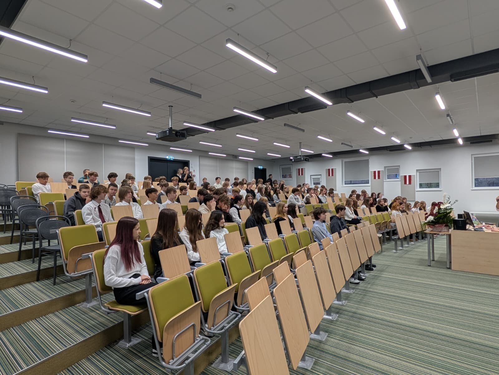 WhatsApp Image 2025-11-13 at 15.00.06.jpeg